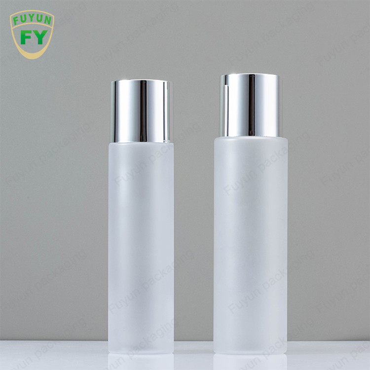 Niestandardowa przezroczysta plastikowa butelka szamponu o średnicy 24 mm i pojemności 50 ml